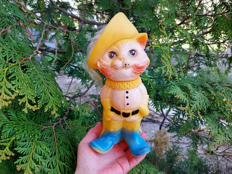 Vintage Rubber Toy Puss in Boots from the USSR, 1980s
