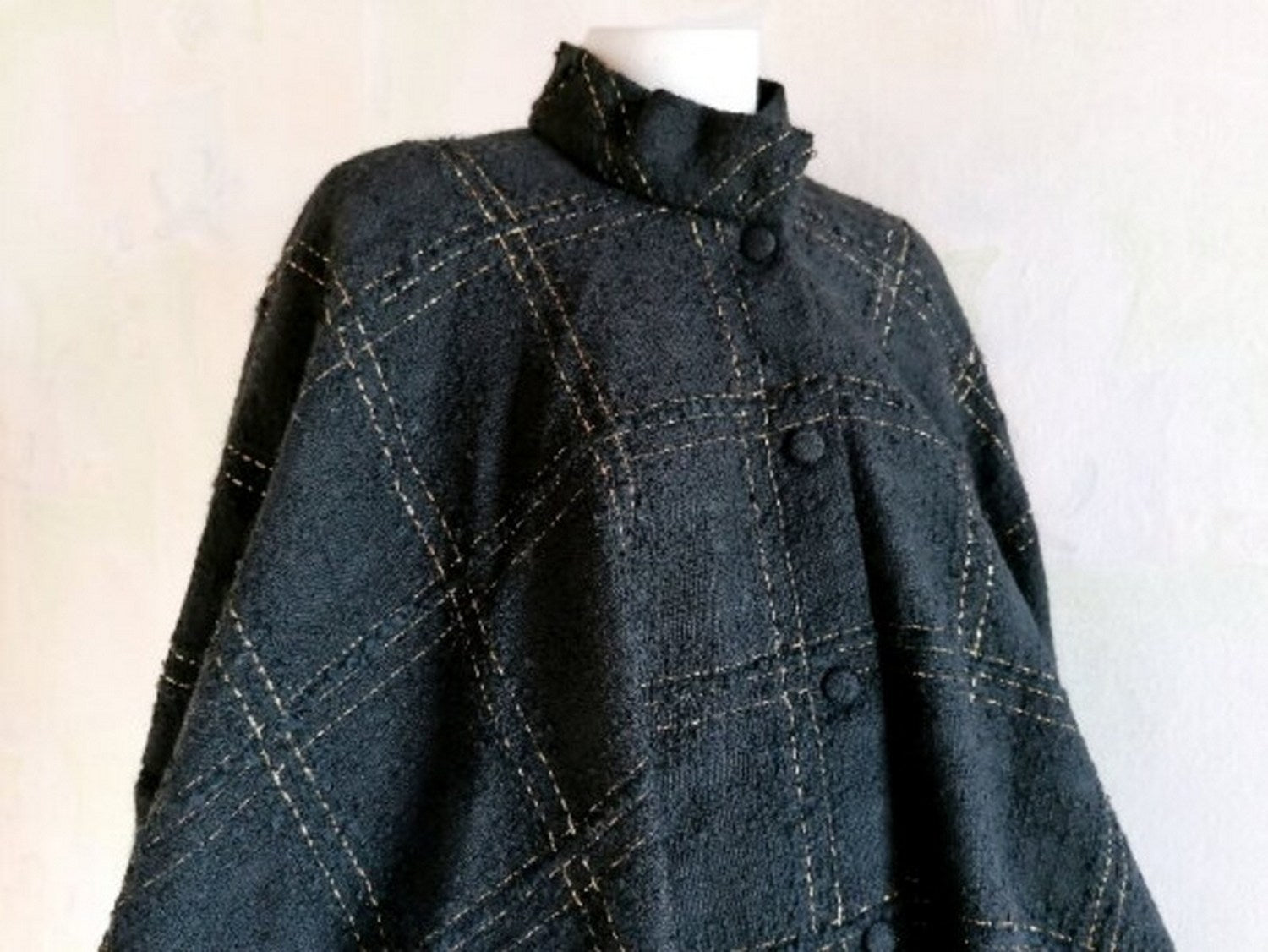 Arolan Kutomo Vintage Finnish Wool Poncho — Black with Gold Thread