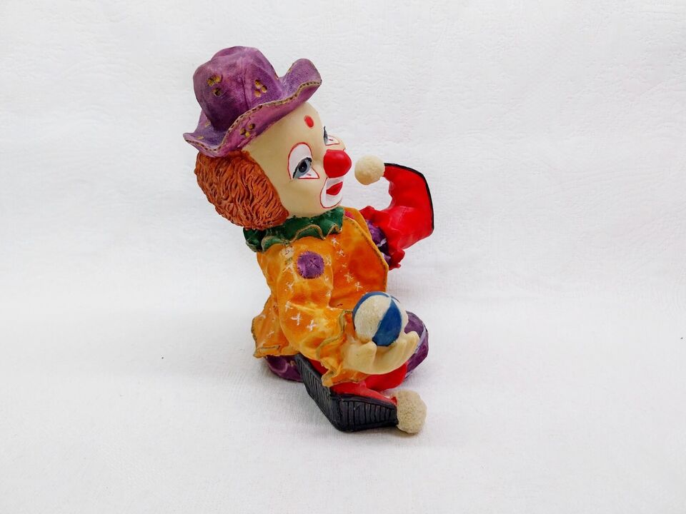 Vintage Resin Clown Figurine — Hand-painted Circus Collectible