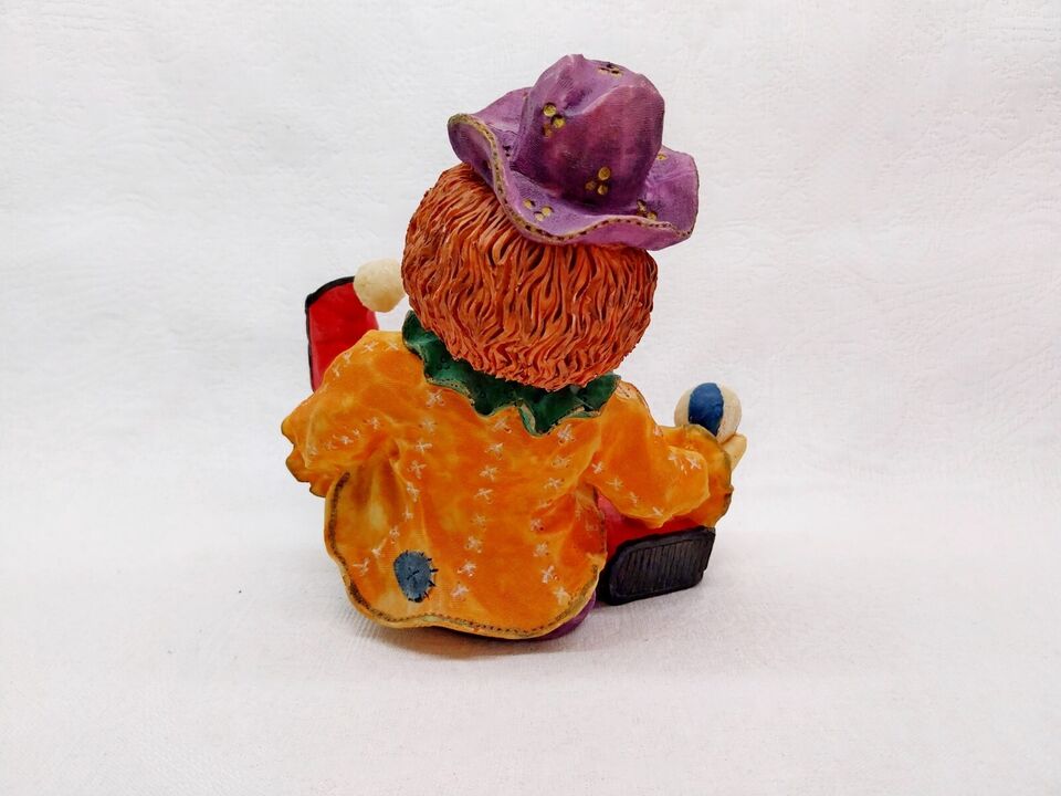 Vintage Resin Clown Figurine — Hand-painted Circus Collectible